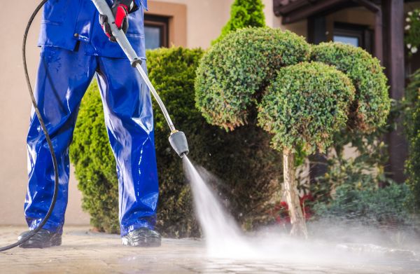 Driveway Cleaning in Kirkland
