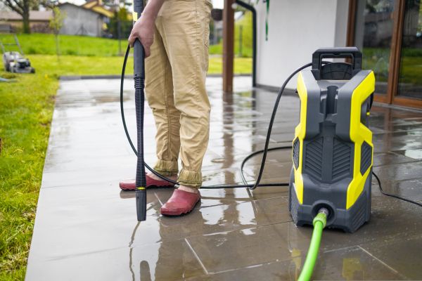 Porch Pressure Washing in Kirkland
