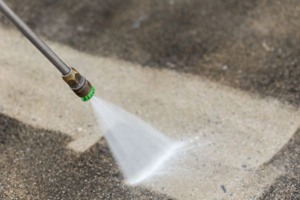 Garage Floor Power Washing in Kirkland