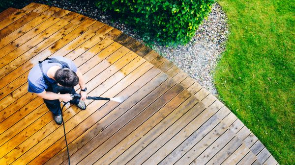 Deck Pressure Cleaning in Kirkland
